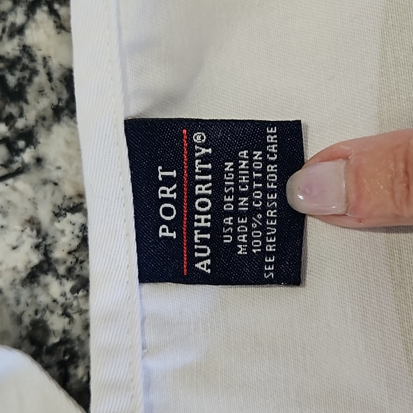 2/$10 Phillies Blunts apron - Picture 2 of 5